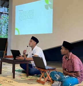 Mencoba Melawan Kantuk, Santri Insaniyyah disuguhkan Materi Jurnalistik